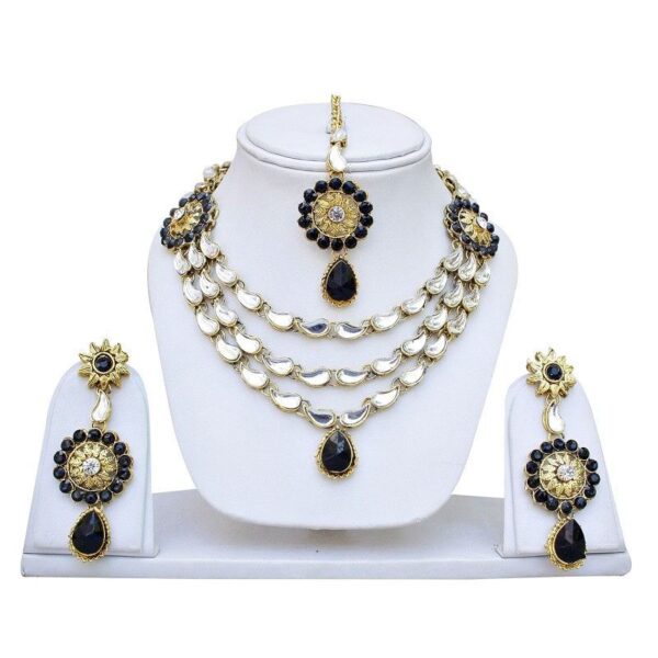 3 three line set with mangtika