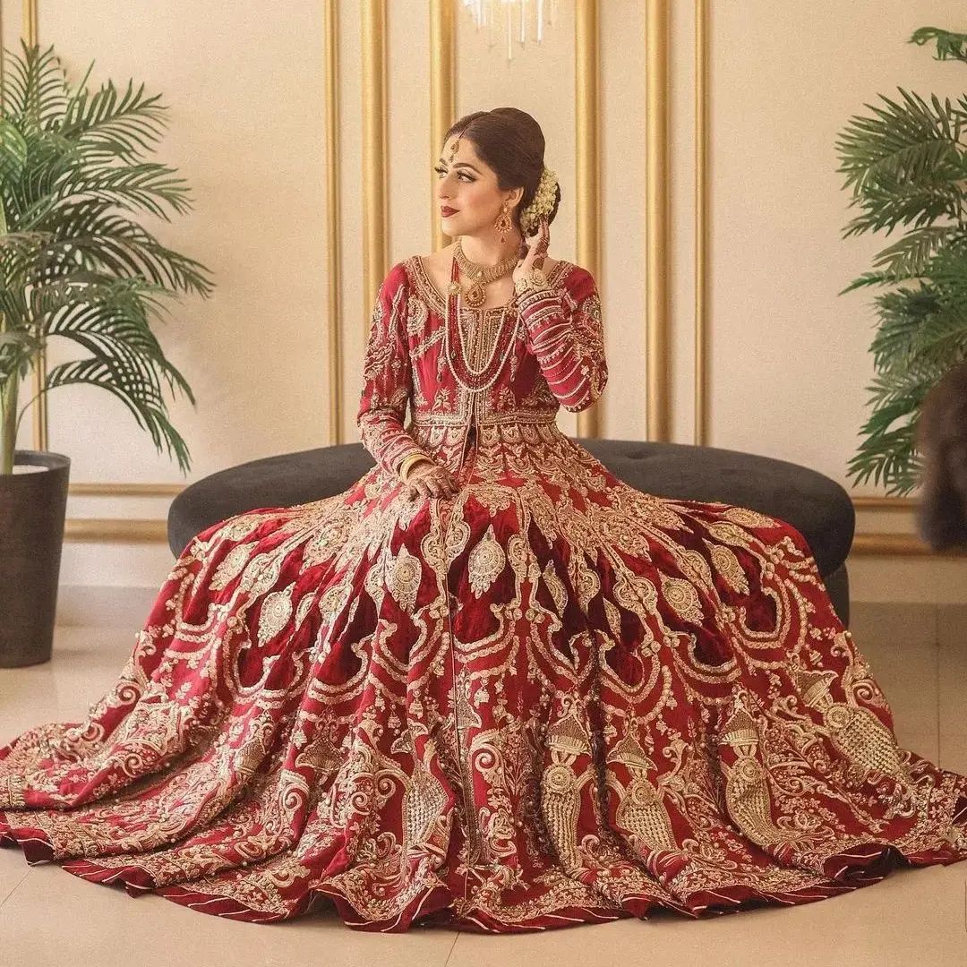 Semi-Stitched Red Bridal Malay Satin Lehenga Choli, Size: Free Size at Rs  12999 in Surat