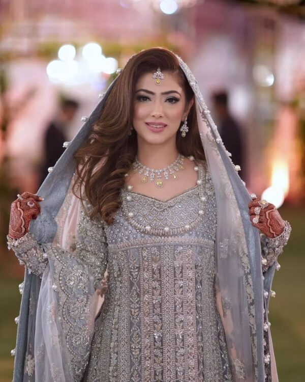 stunning wedding lehenga with handwork