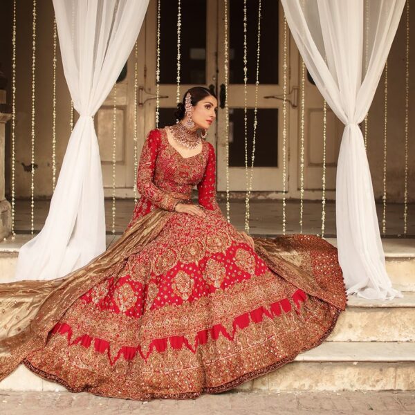 red bridal lehenga with hand work