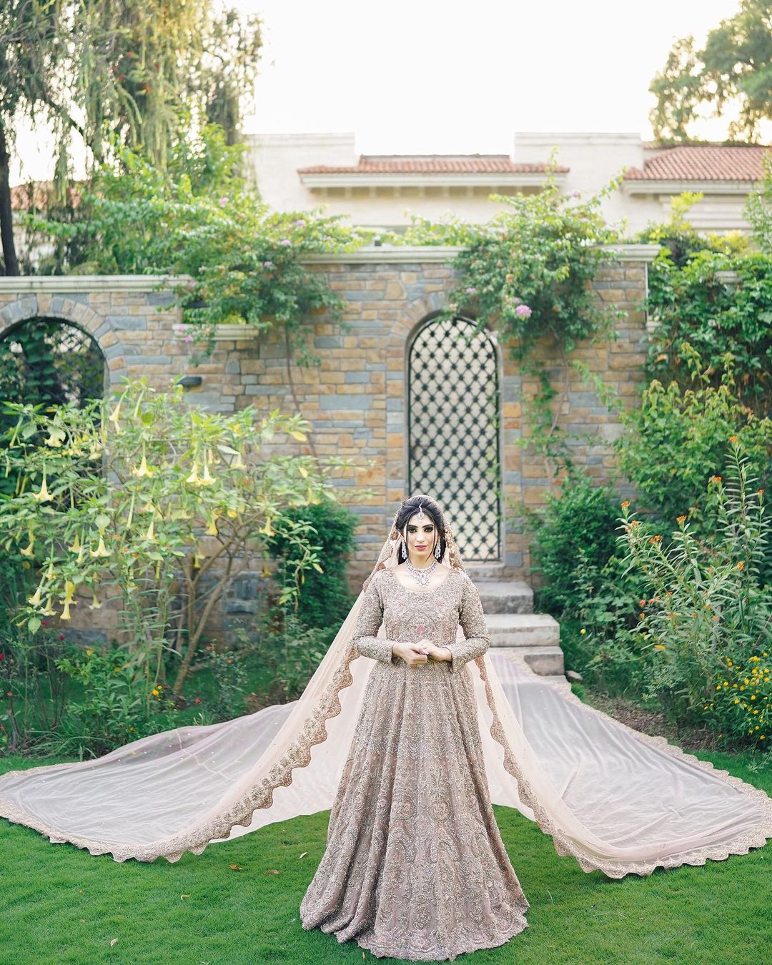 Amazon.com: Xclusive Indian Ready to Wear Gown Pakistani Wedding Wear Jeket  Style Salwar kameez Suit for Women (D-8203) : Clothing, Shoes & Jewelry