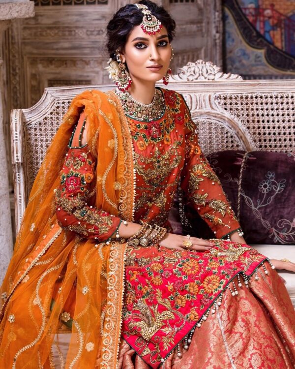 bridal long trail lehenga with kurti