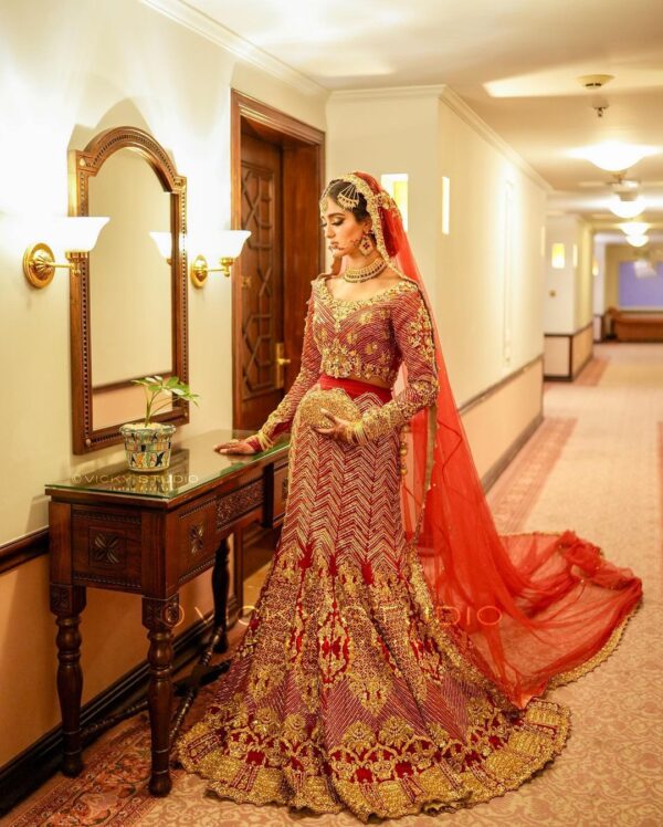 red bridal lehenga choli