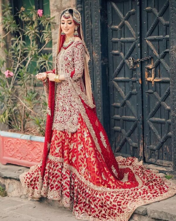 Pakistani bridal lehnga with kurti