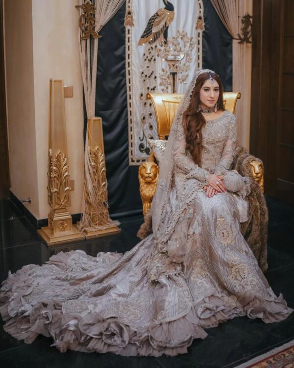 Ivory wedding gown with embroidery