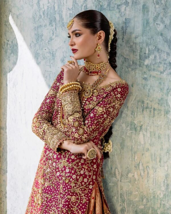 designer wedding long trail lehenga with kurti