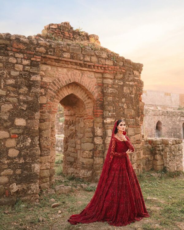 Designer wedding red bridal long trail split jacket