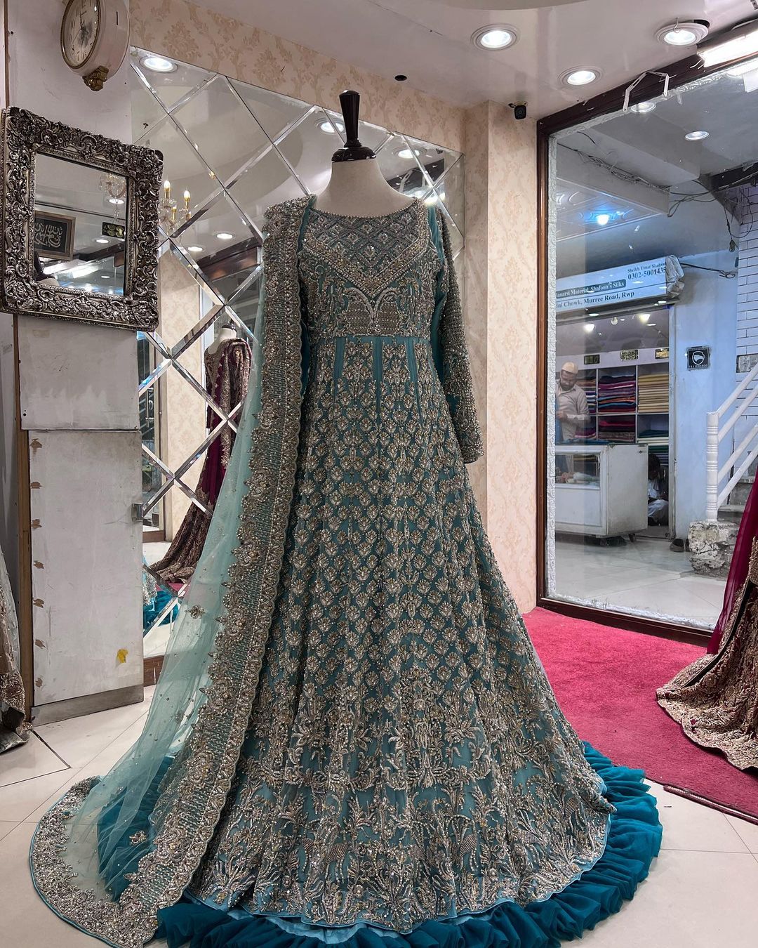 Jeem - Your ideal destination for Pakistani Couture