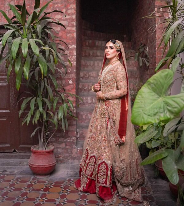 wedding lehenga choli with handwork