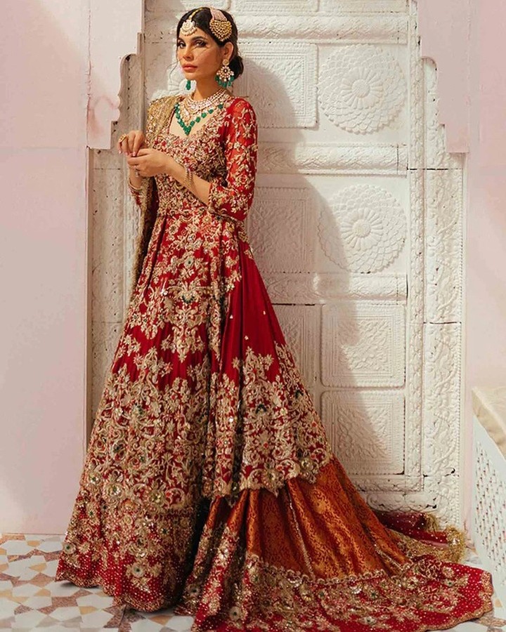 Red Embroidered Trail Lehenga Set Design by Seema Gujral at Pernia's Pop Up  Shop 2024