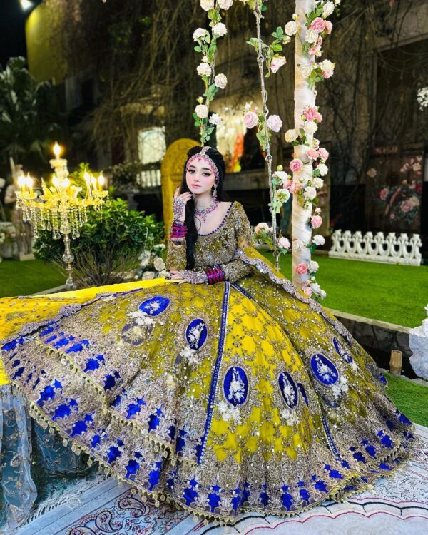 designer wedding lehenga with split jacket with embroidery