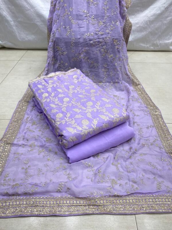 pakistani suit