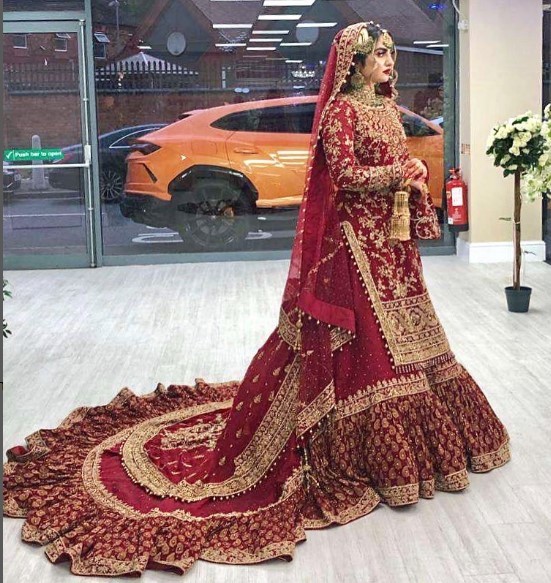 Indian Wedding Dress
Long Kameez lehenga
Garara Red