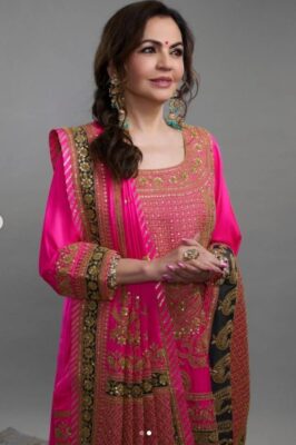 Neeta Ambani Pink Dandiya Suit Neeta Ambani Pink Dandiya Suit