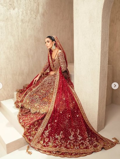 kshkin luxury bridal dress Red bridal lehenga