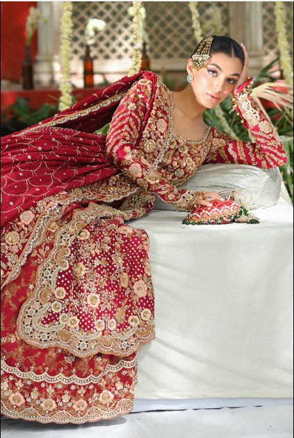 pakistani handwork bridal outfit
handcrafted dabka lehenga