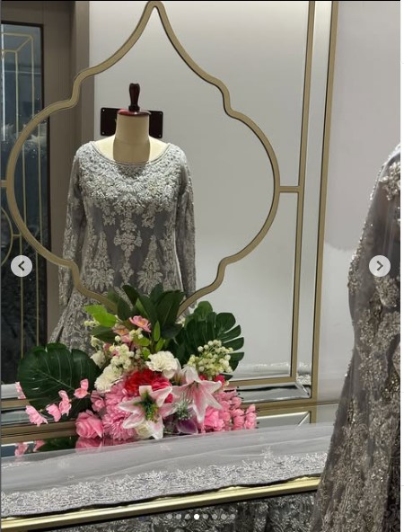 silver lace bridal dress
Kshkin Creation LLP wedding wear