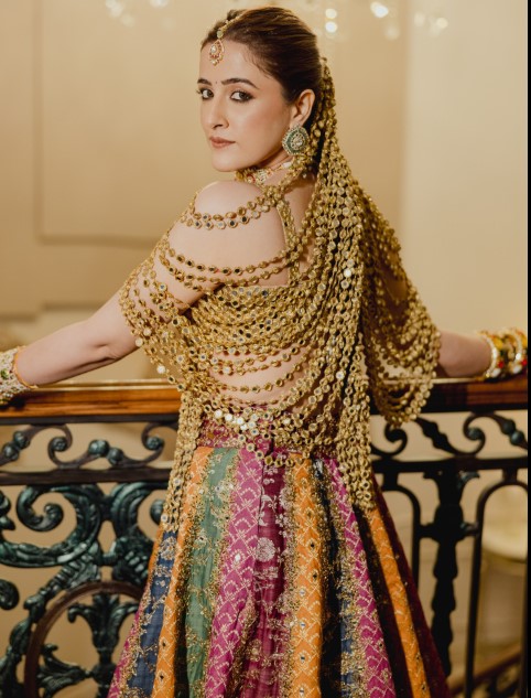 handcrafted wedding lehenga
bridal lehenga with hand embroidery