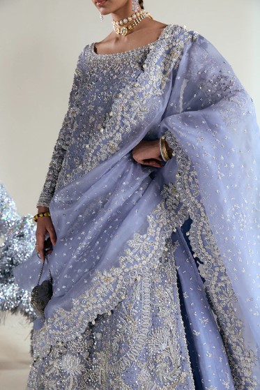 Pakistani Wedding Dress in Bridal Kameez Lehenga