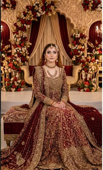 Pakistani Style Maroon Bridal Lehenga with Heavy Dupatta Work 6 wedding lehenga for bride
maroon bridal wear