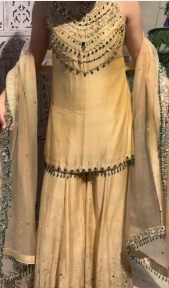 Why Nude Beige Pakistani Suits with Emerald Stones Are Every Woman's Dream Outfit 3 Emerald Green Crystal Suit
Wedding Guest Outfit
