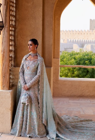 Ice Blue Reception Wedding Attire Pakistani Lehenga With Long Kurti /Luxury Walima Dress for Women 7 Walima Outfit Ideas
Pakistani Wedding Dresses