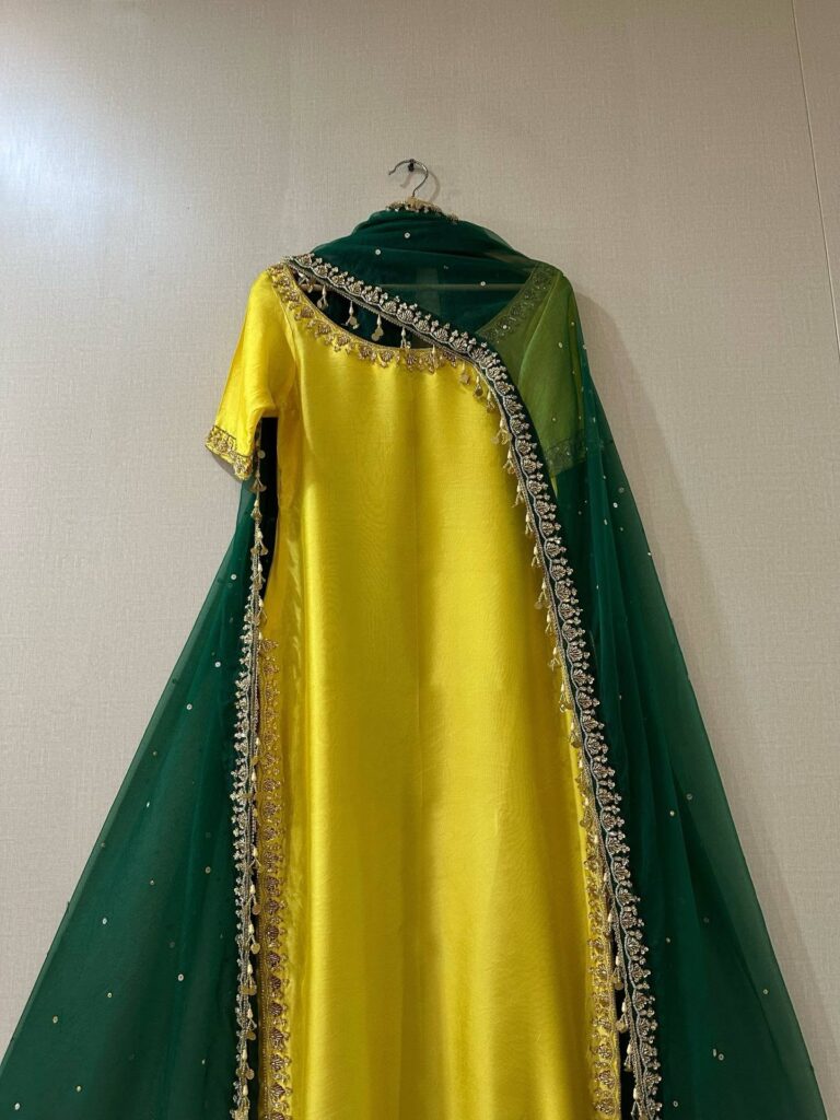 Yellow Sharara Suit

Bridal Sister Outfit