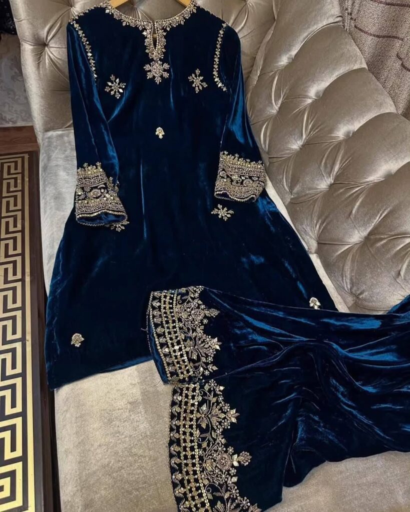Bridal Family Outfit

Traditional Sharara Suit