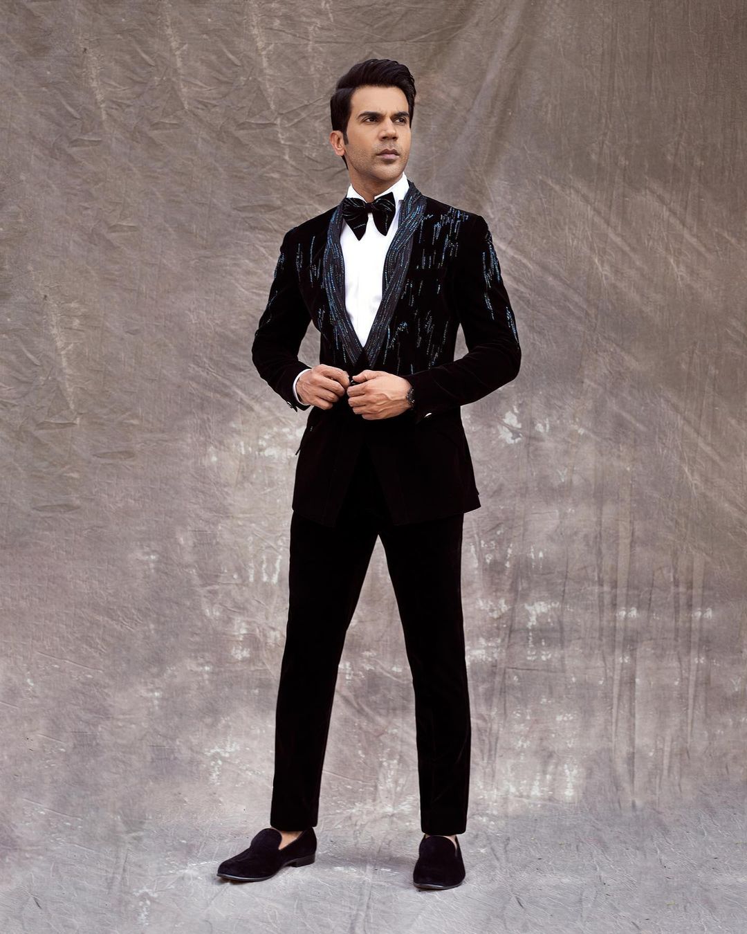 Bollywood Actor Rajkumar Rao Designer Partywear Black Tuxedo Suit - DN-1313