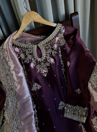 Purple Velvet Party Dress is the Ultimate Pakistani Wedding Outfit Purple Velvet Party Dress is the Ultimate Pakistani Wedding Outfit