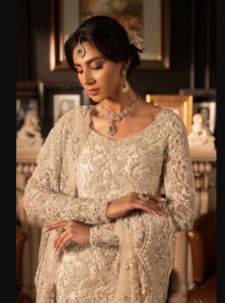 Elegant white designer mermaid bridal suit