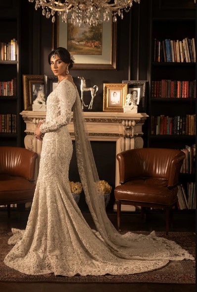 Luxury white mermaid gown with handwork