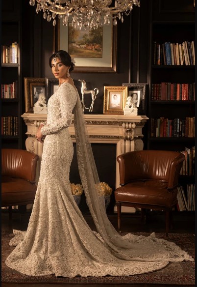 Hand-embroidered mermaid wedding dress